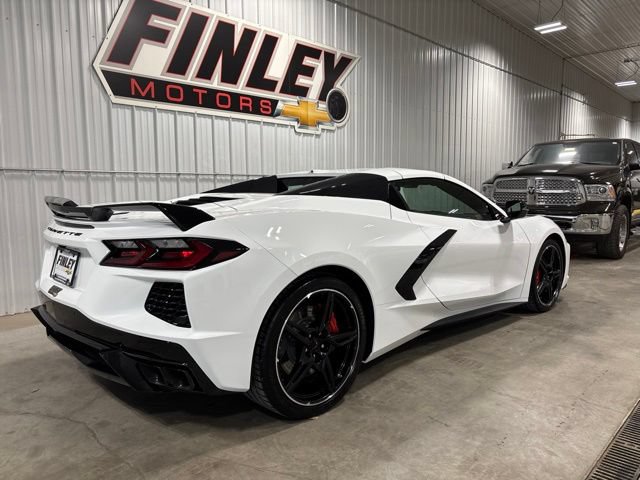 Used 2024 Chevrolet Corvette Stingray Premium Conv w/ Z51 Performance Package RWD image 13