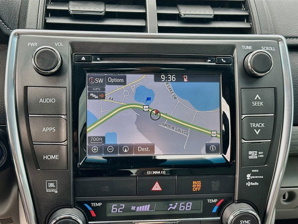 Used 2017 Toyota Camry XLE FWD image 13