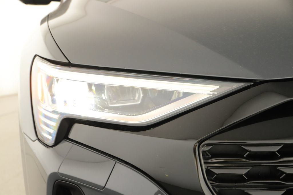 Certified 2024 Audi Q8 e-tron Premium Plus AWD/4WD image 30