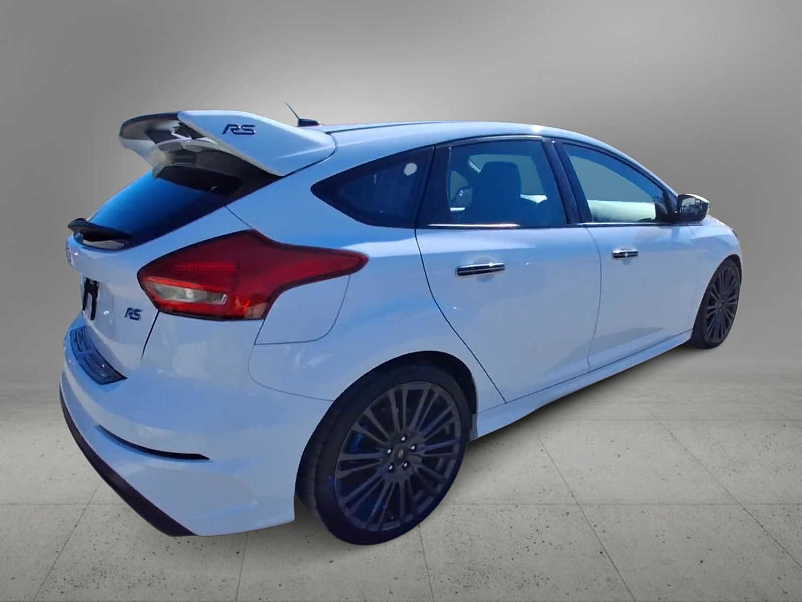 Used 2017 Ford Focus RS image 8