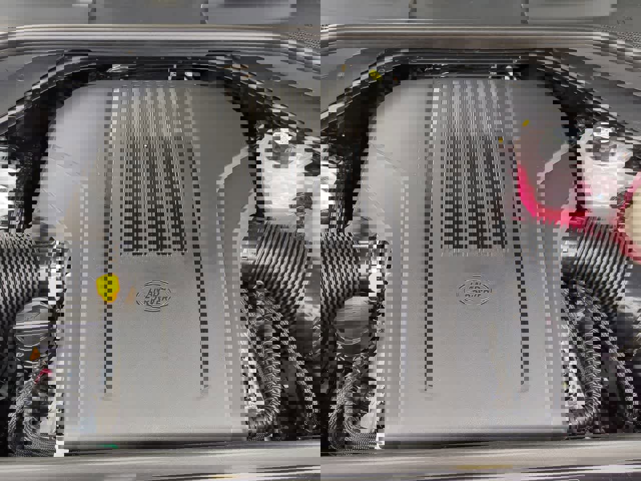 Used 2025 Land Rover Range Rover Sport Dynamic SE image 15