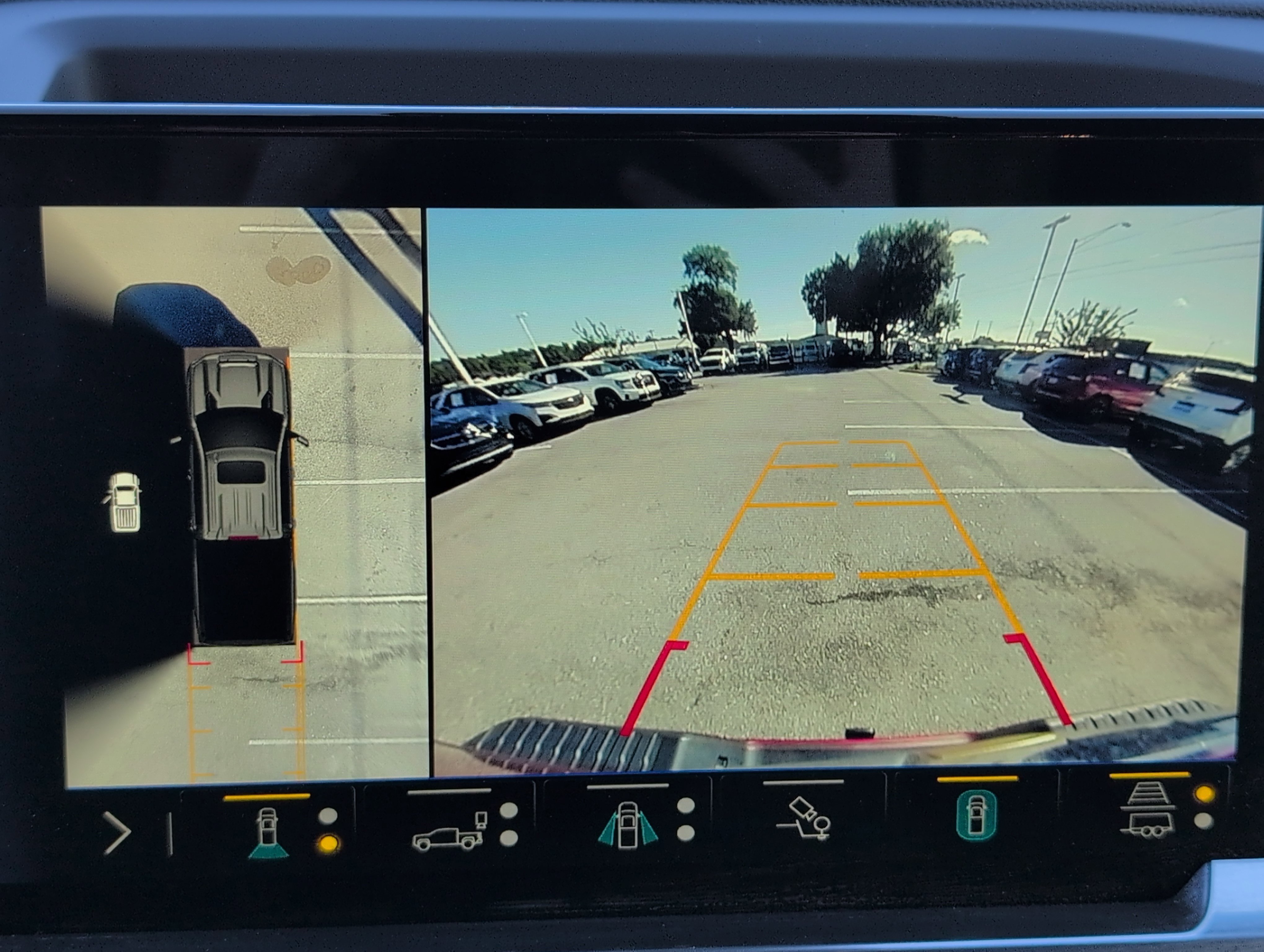 Used 2024 Chevrolet Silverado 2500 High Country w/ High Country Premium Package image 15