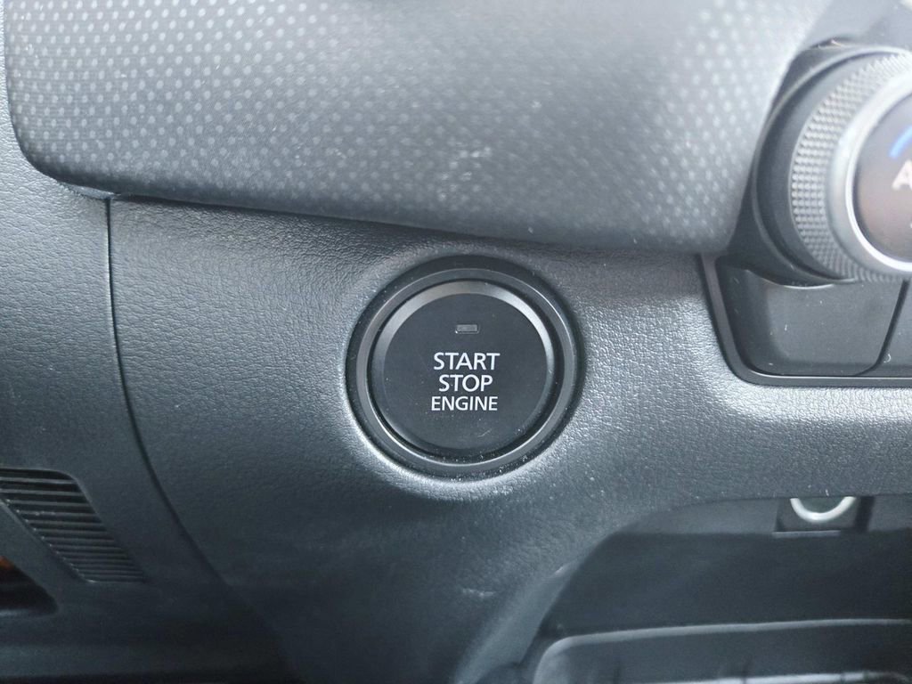 Used 2025 MAZDA CX-50 AWD 2.5 S w/ Premium Package image 33