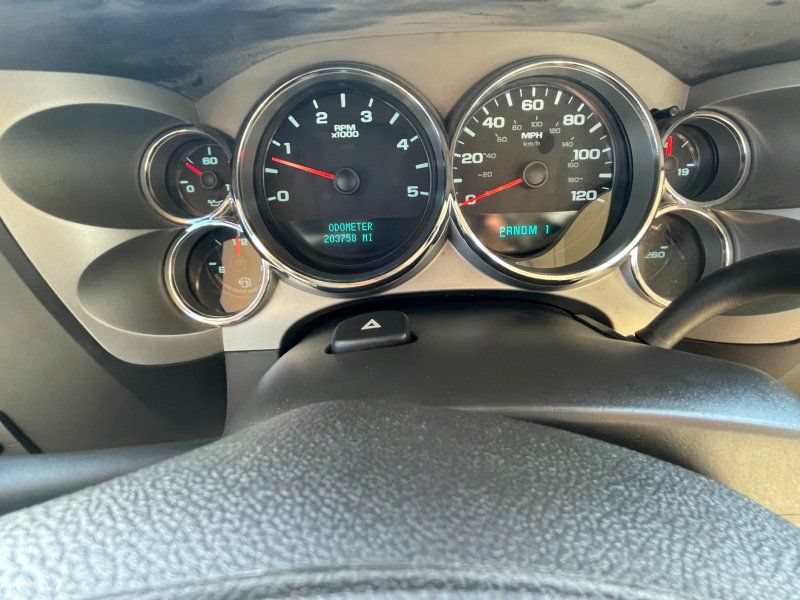 Used 2008 Chevrolet Silverado 2500 LT w/ 1LT Convenience Package AWD/4WD image 17