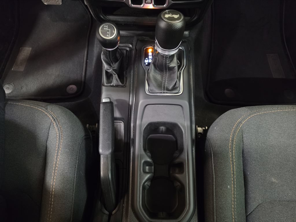Used 2024 Jeep Wrangler Unlimited Sport AWD/4WD image 22