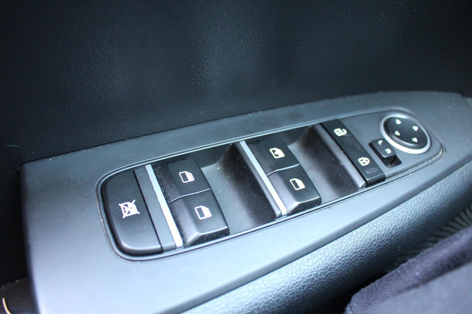 Certified 2023 Kia Forte LXS w/ LXS Technology Package image 27