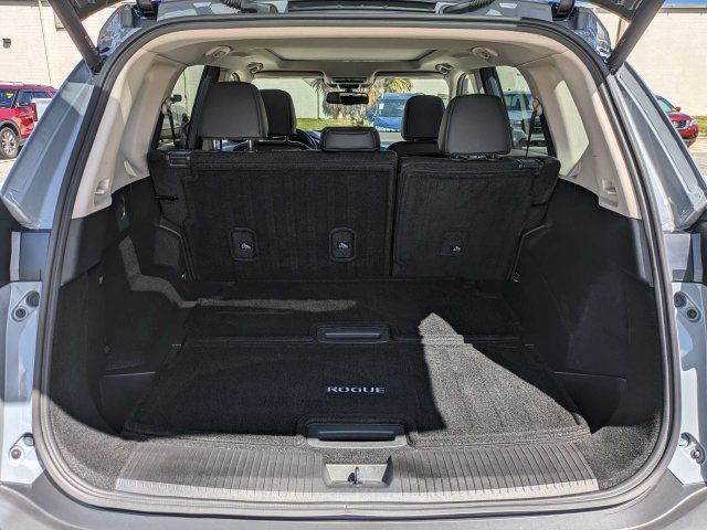 Used 2023 Nissan Rogue SL FWD image 13