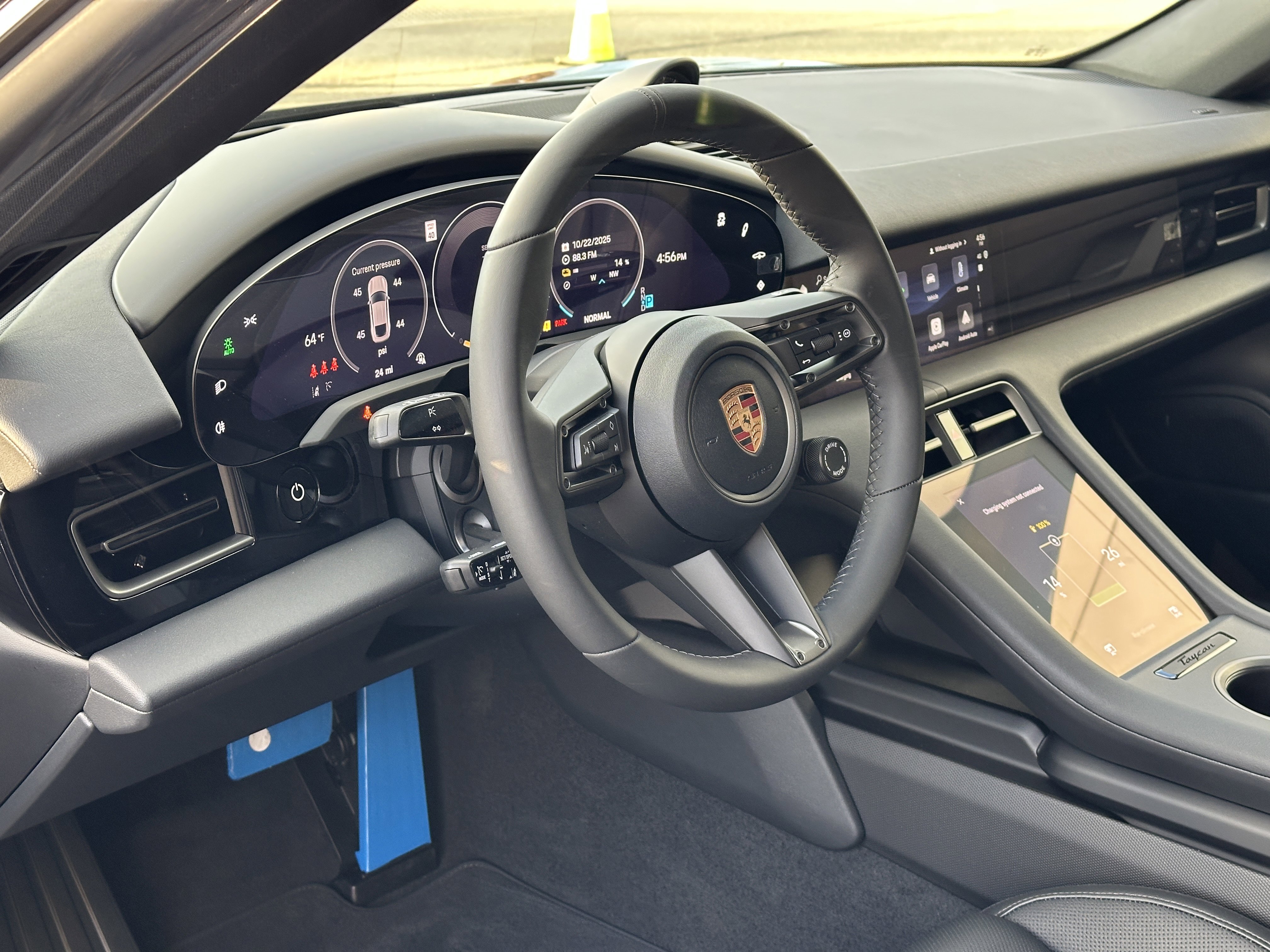 New 2026 Porsche Taycan 4S image 4