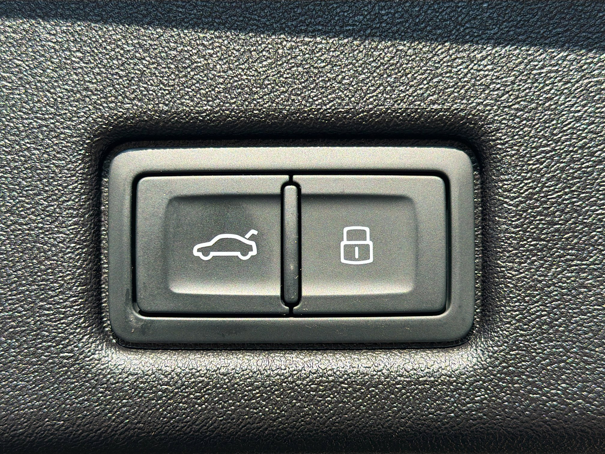 New 2025 Audi SQ5 Premium Plus image 13