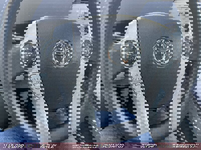 Used 2013 Toyota Prius Three FWD image 17