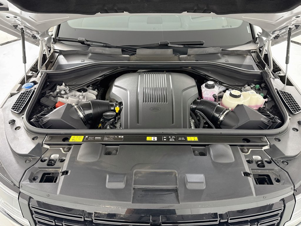 New 2026 Land Rover Range Rover Sport Dynamic SE AWD/4WD image 31