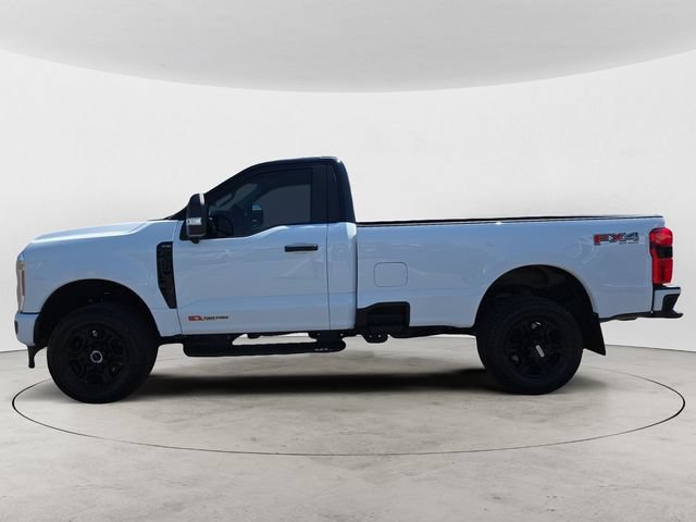 Certified 2025 Ford F250 XL w/ STX Appearance Package AWD/4WD image 8