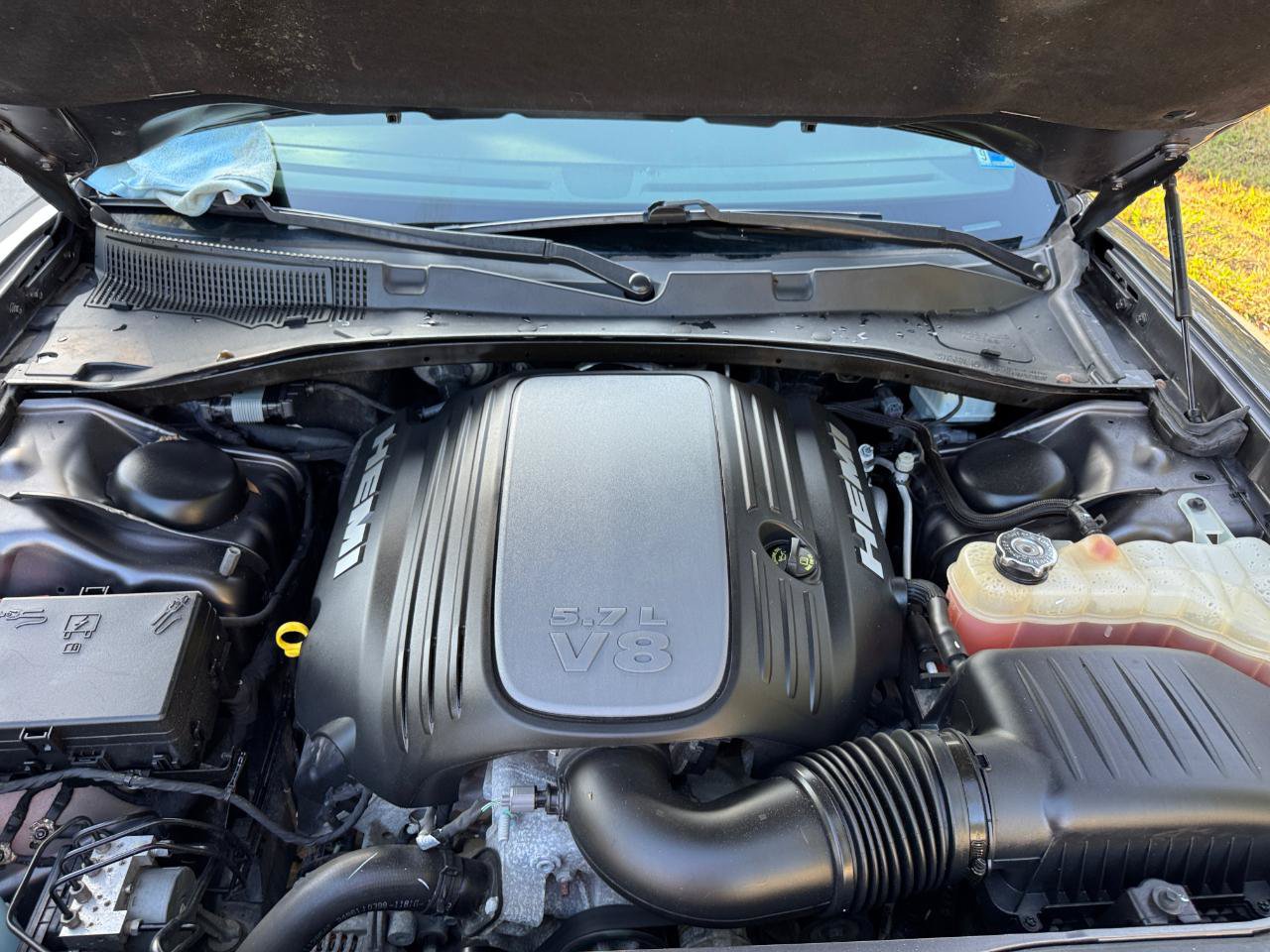 Used 2018 Dodge Charger R/T RWD image 6