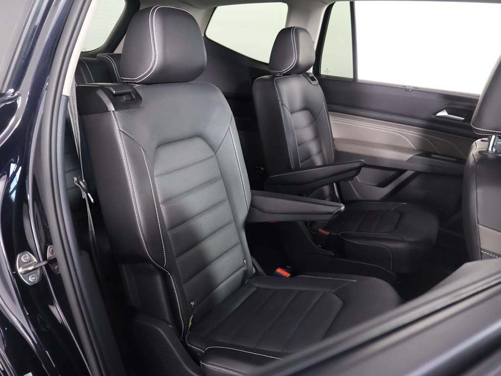 Used 2023 Volkswagen Atlas SEL Premium AWD/4WD image 37