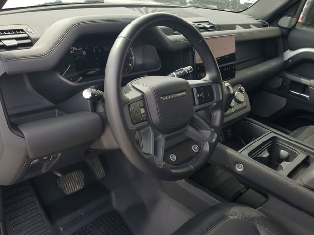 Certified 2023 Land Rover Defender 130 X-Dynamic SE AWD/4WD image 16