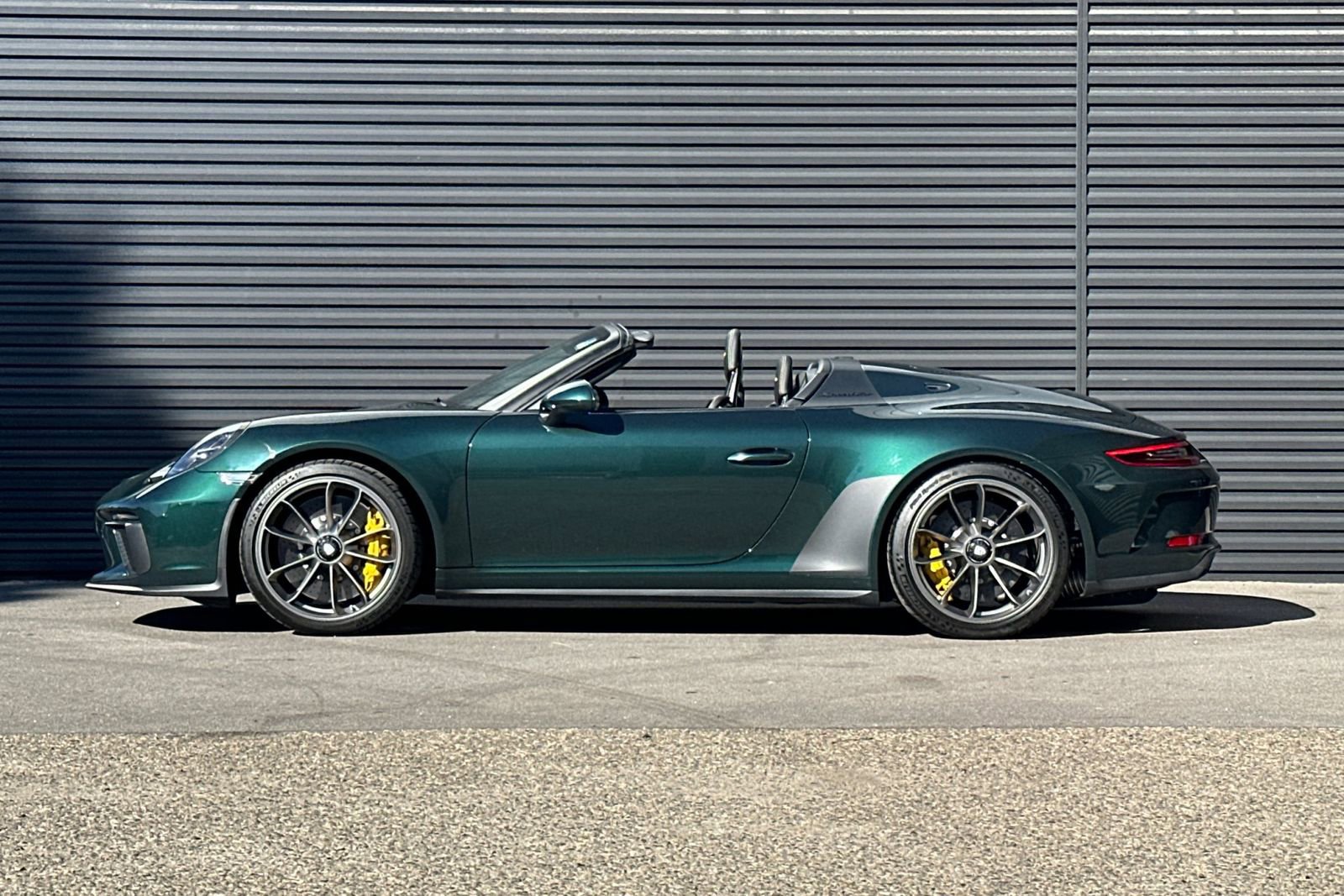 Used 2019 Porsche 911 Speedster image 2