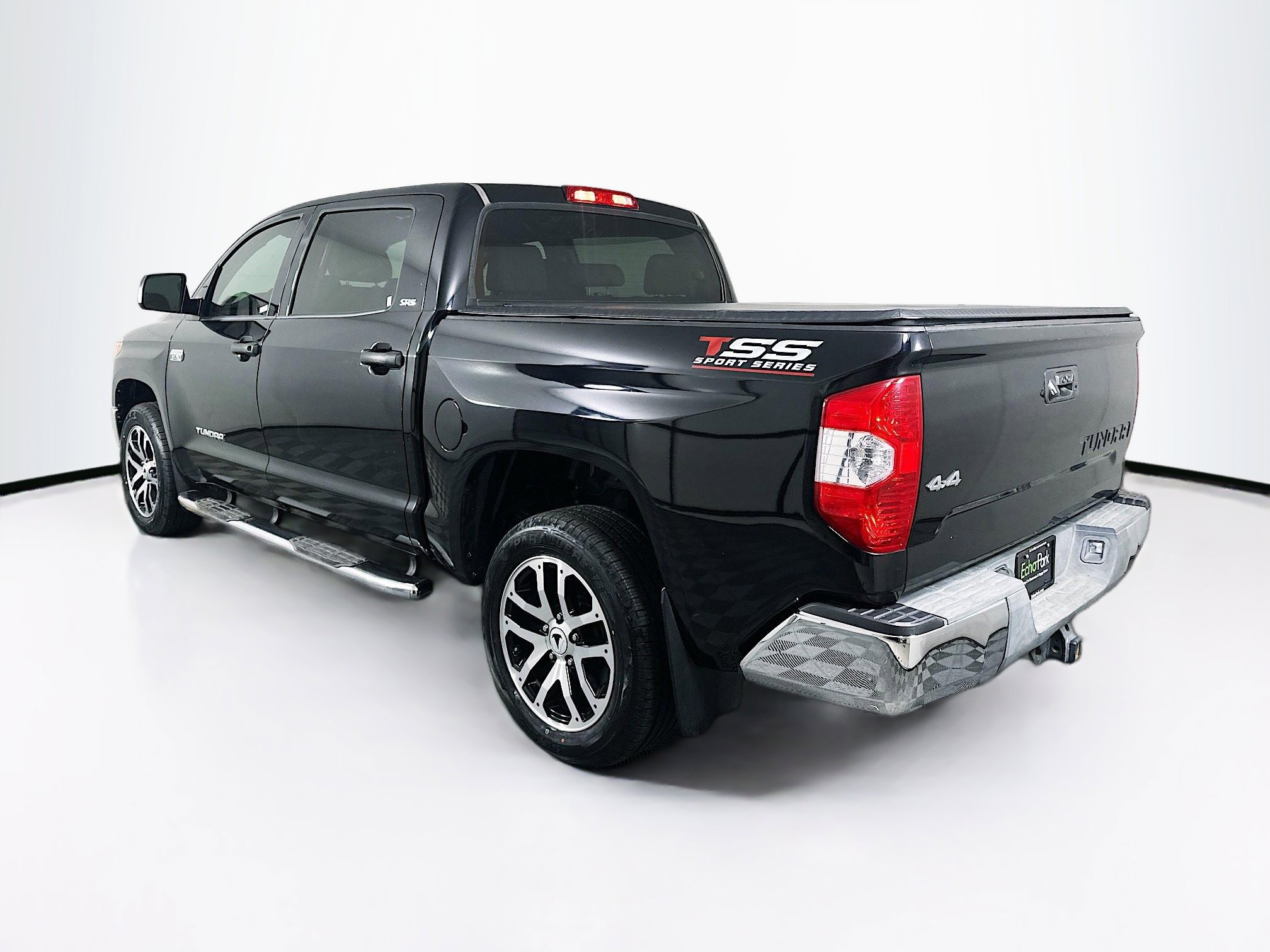 Used 2018 Toyota Tundra SR5 w/ SR5 Upgrade Package image 5