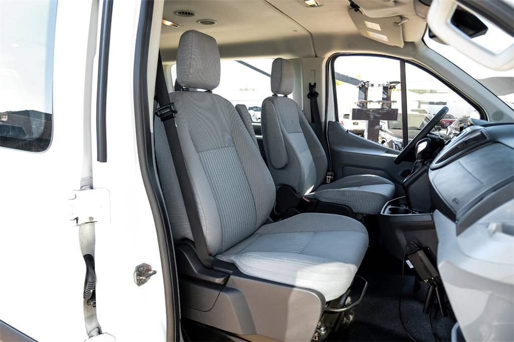 Used 2016 Ford Transit 350 XL image 30