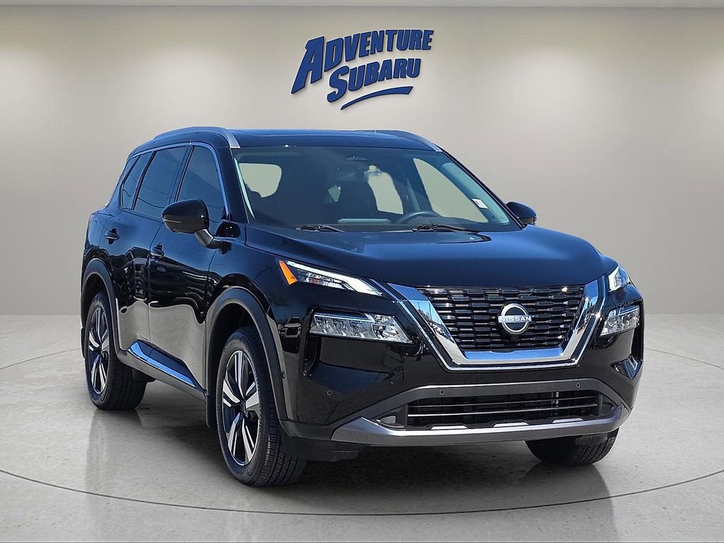 Used 2023 Nissan Rogue SL w/ SL Premium Package image 1