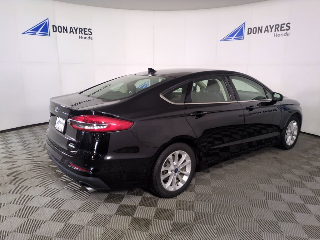 Used 2019 Ford Fusion SE image 7