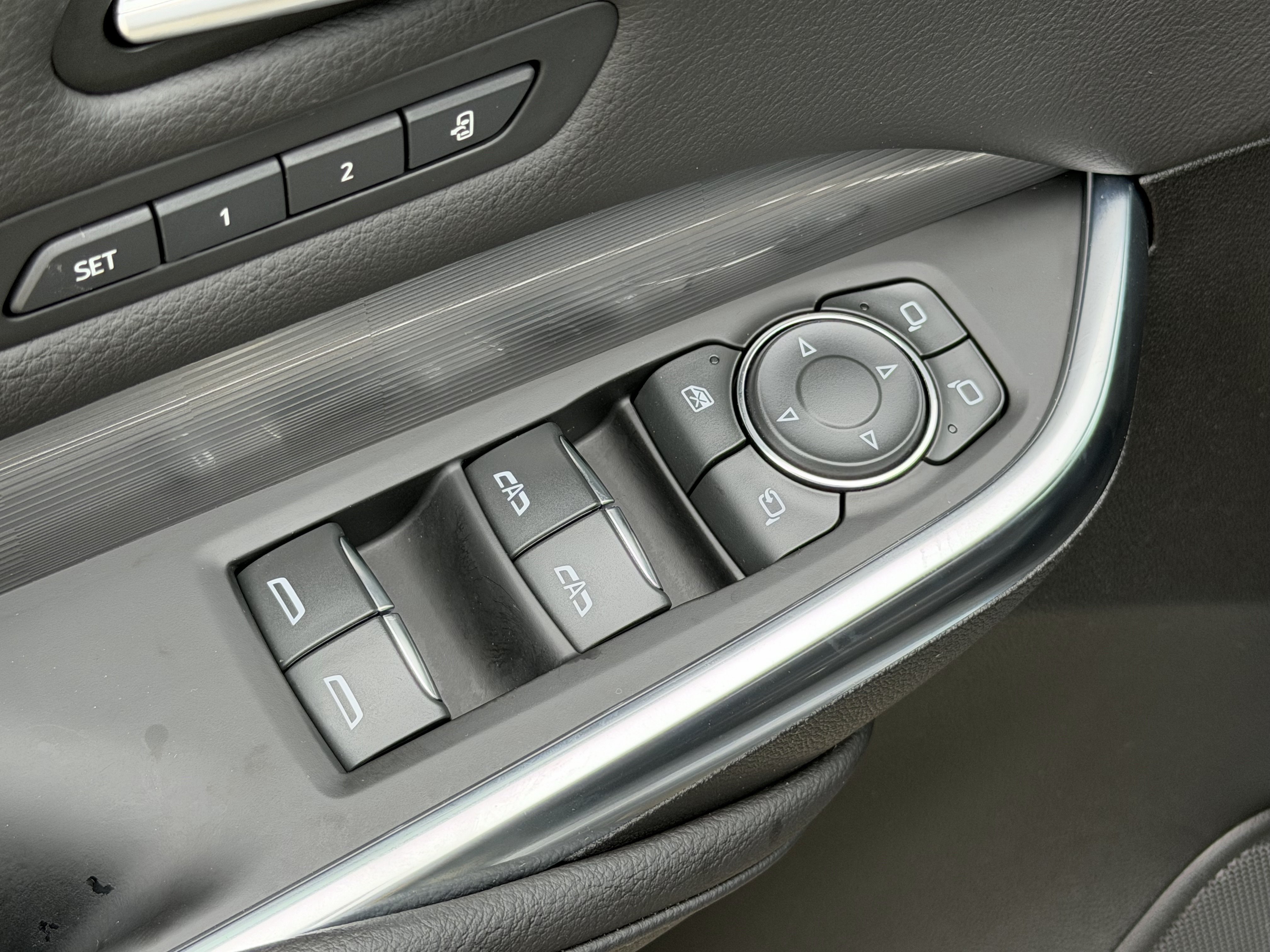 Certified 2024 Cadillac XT4 Premium Luxury FWD image 21