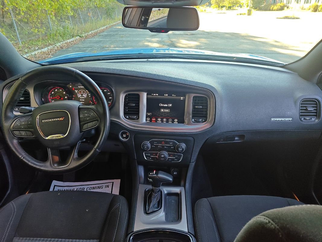 Used 2023 Dodge Charger SXT w/ Blacktop Package image 23