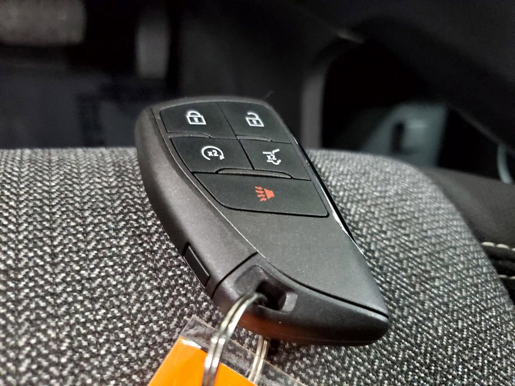 Used 2025 GMC Acadia Elevation image 33