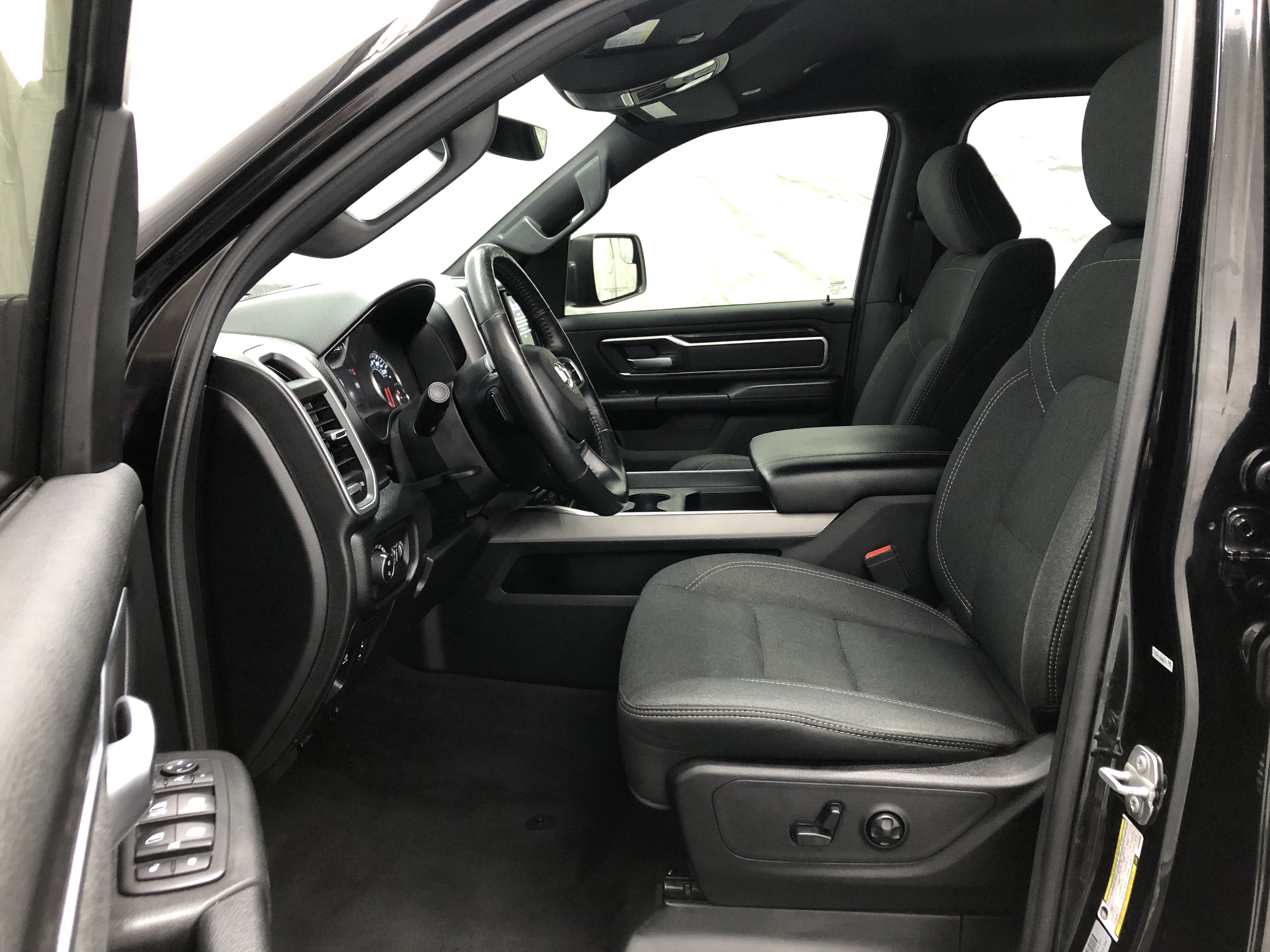 Used 2019 RAM 1500 Big Horn image 15
