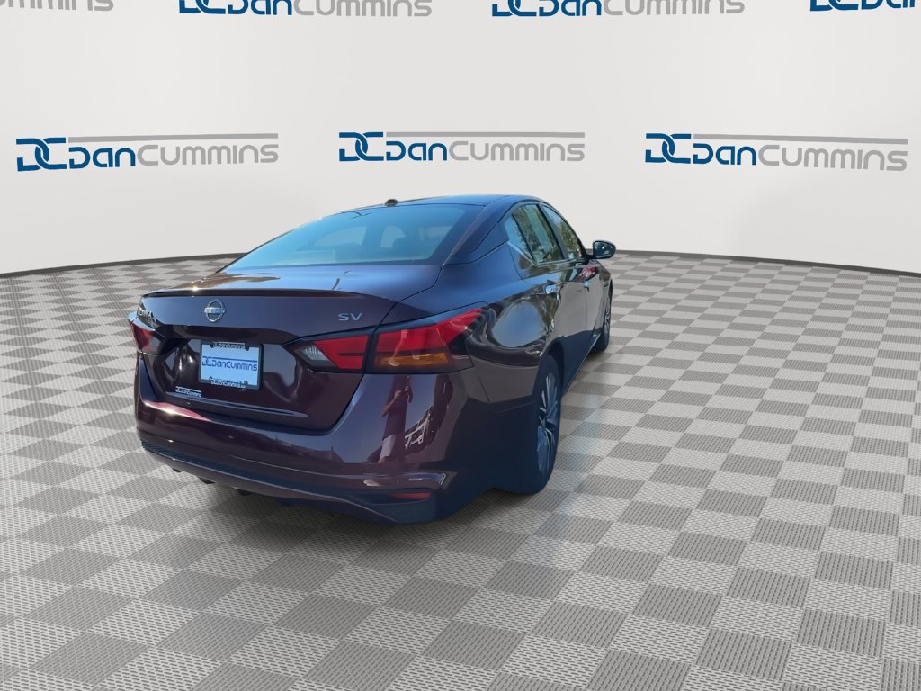 Used 2024 Nissan Altima 2.5 SV FWD image 8