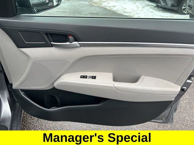 Used 2019 Hyundai Elantra SE image 35