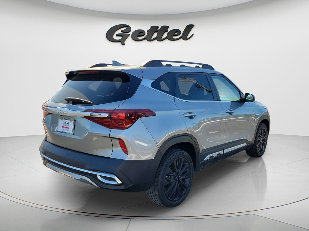 Used 2023 Kia Seltos Nightfall Edition image 4