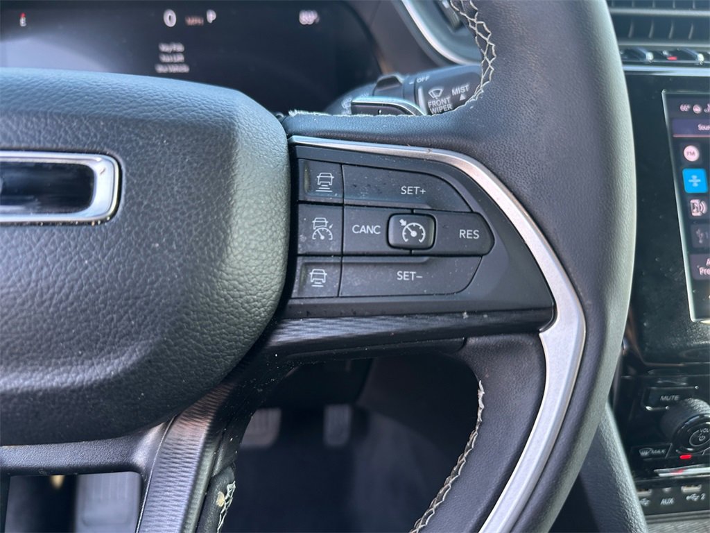 Used 2024 Jeep Grand Cherokee Altitude image 20