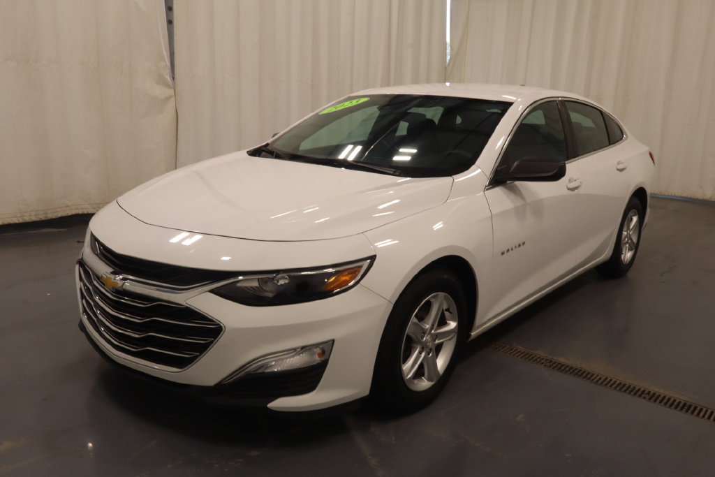 Used 2023 Chevrolet Malibu LS FWD image 3