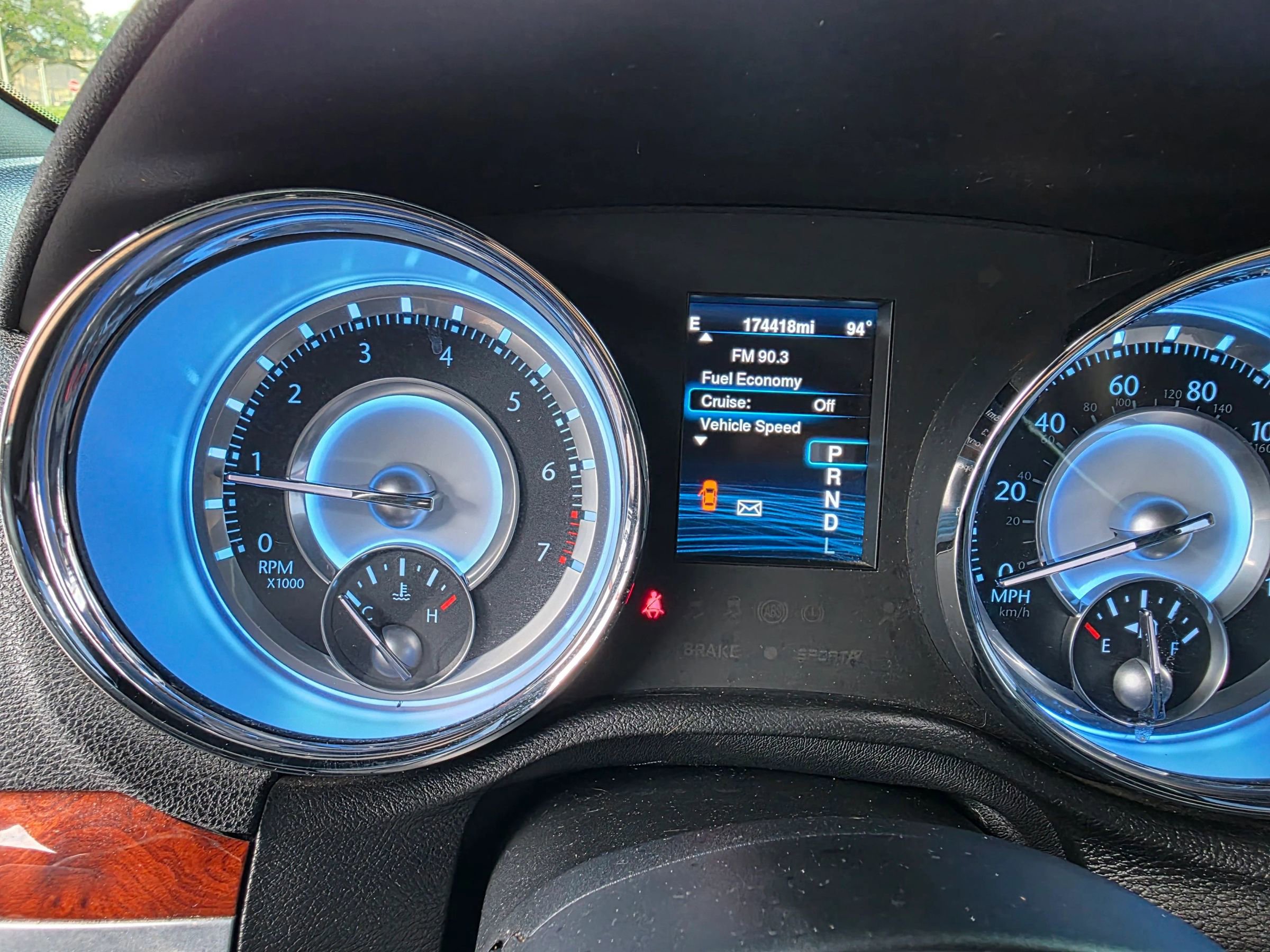 Used 2013 Chrysler 300 image 9