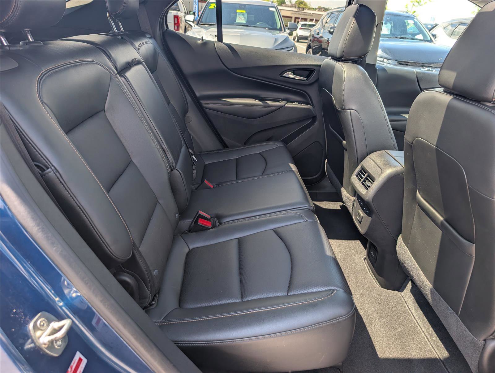 Used 2019 Chevrolet Equinox Premier AWD/4WD image 12