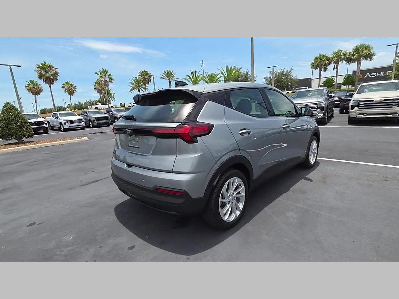 New 2027 Chevrolet Bolt LT FWD image 18