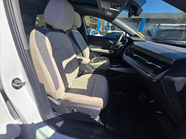 Used 2023 Audi Q4 e-tron Premium Plus w/ Premium Plus image 12
