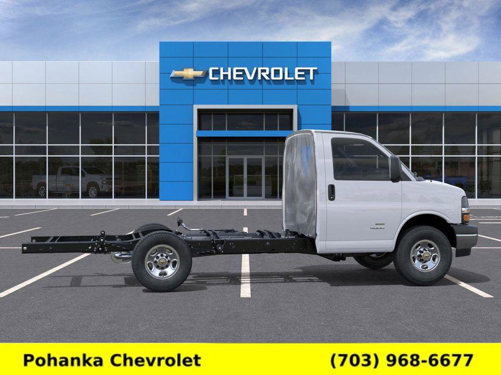 New 2026 Chevrolet Express 3500 w/ Power Convenience Package RWD image 5