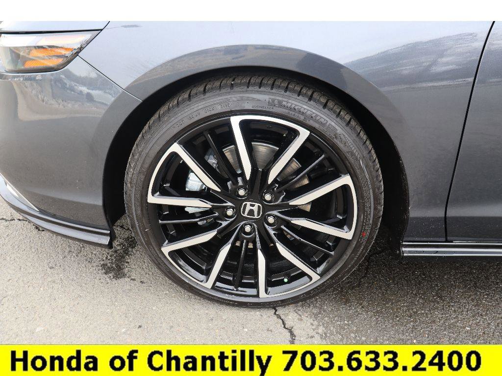 Certified 2025 Honda Accord Touring image 27