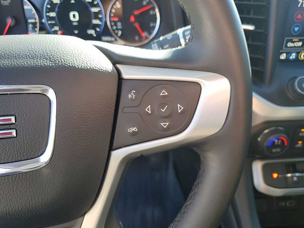 Used 2023 GMC Acadia SLT w/ Technology Package image 35