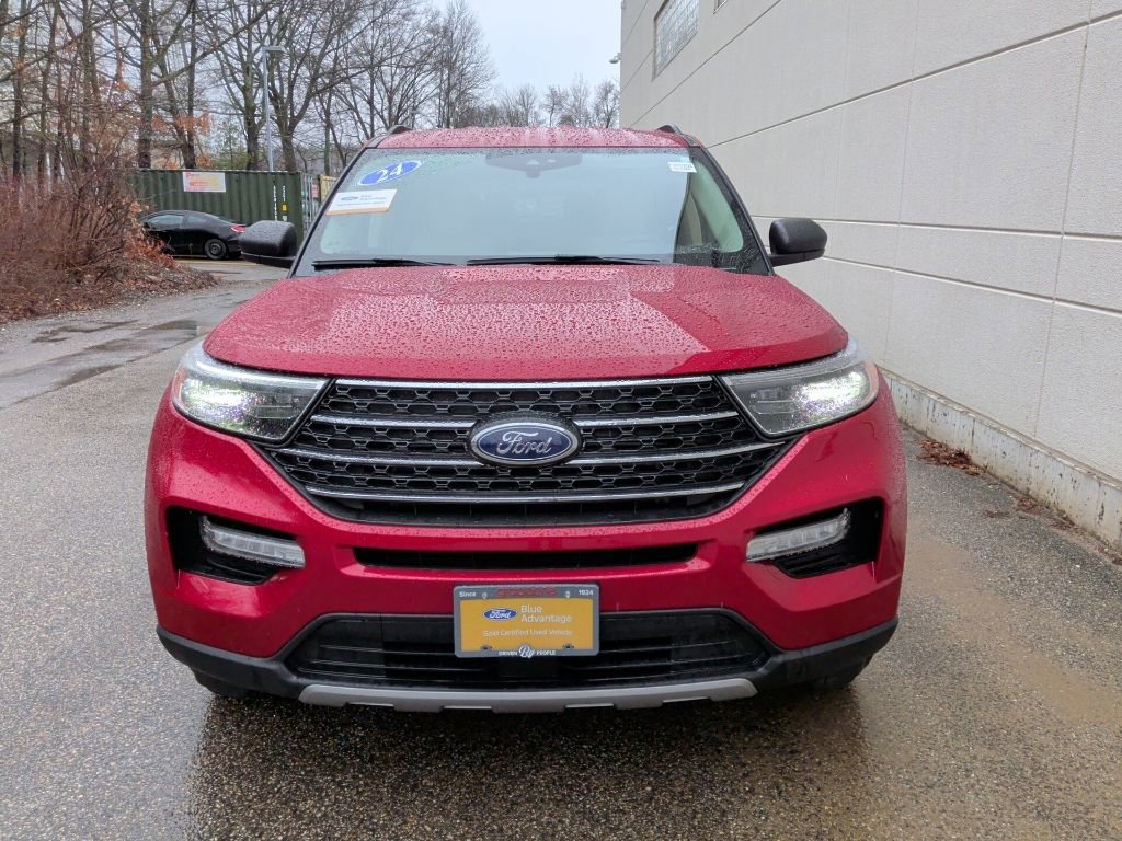 Certified 2024 Ford Explorer XLT w/ Equipment Group 202A image 3