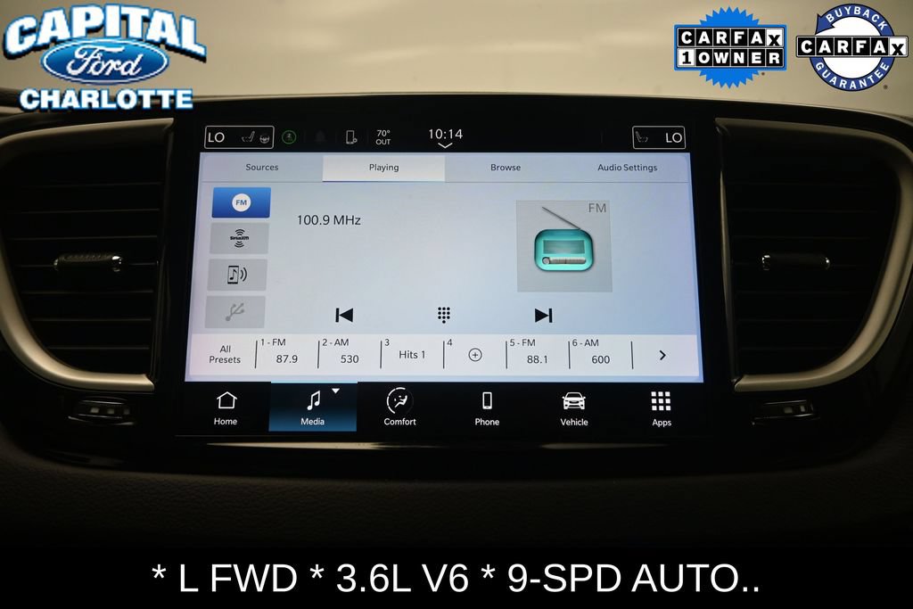 Used 2023 Chrysler Pacifica Touring-L FWD image 14