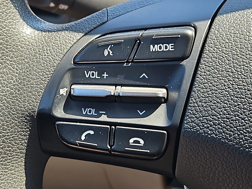 Used 2020 Hyundai Elantra SEL image 21