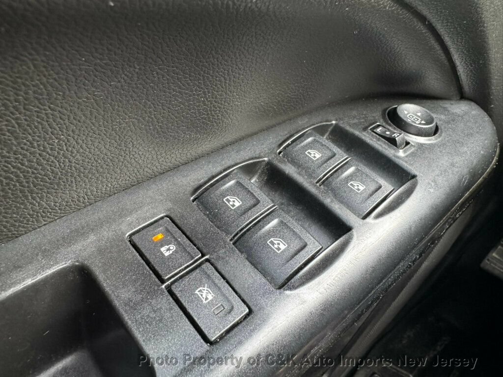 Used 2015 GMC Canyon SLE AWD/4WD image 26