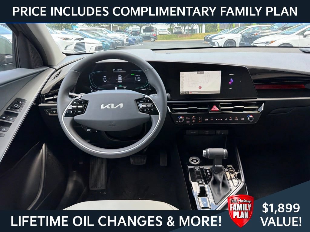 New 2026 Kia Niro EX FWD image 8