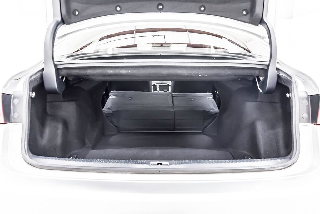 Used 2016 Lexus IS 200t RWD image 38