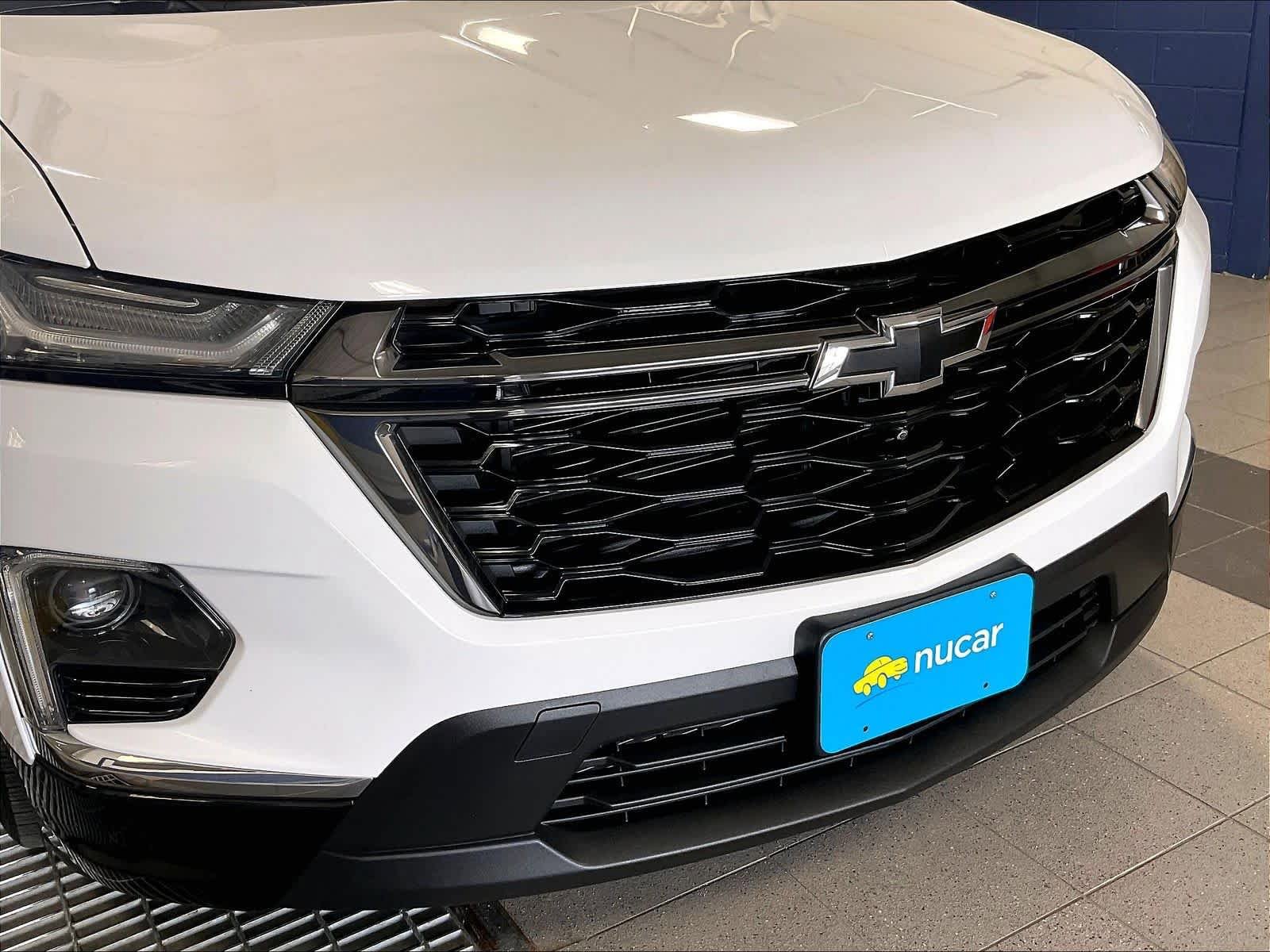 Used 2023 Chevrolet Traverse Premier w/ Redline Edition AWD/4WD image 32