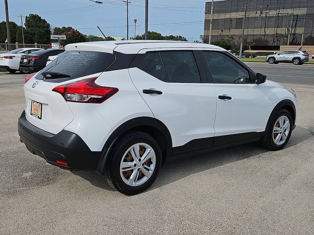 Used 2020 Nissan Kicks S FWD image 8