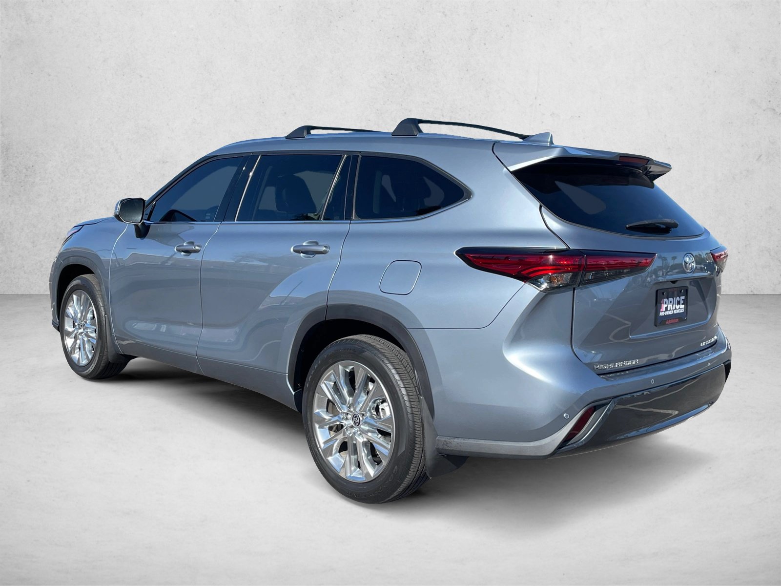 Used 2023 Toyota Highlander Limited AWD/4WD image 7