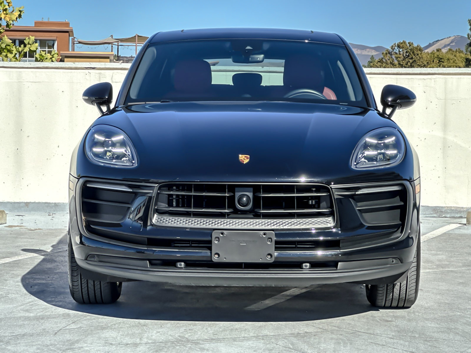 Certified 2023 Porsche Macan AWD/4WD image 12